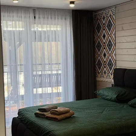 майя Микуличин