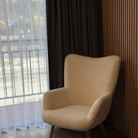 майя Микуличин